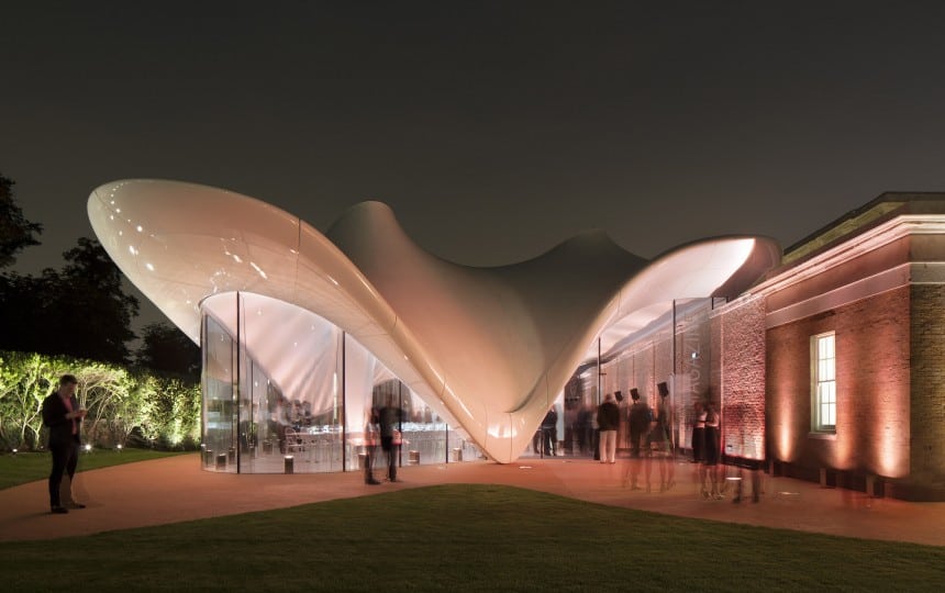 Fully insulated tensile fabric structure