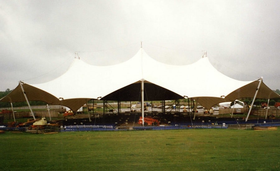 Giant canopy for outdoor performance