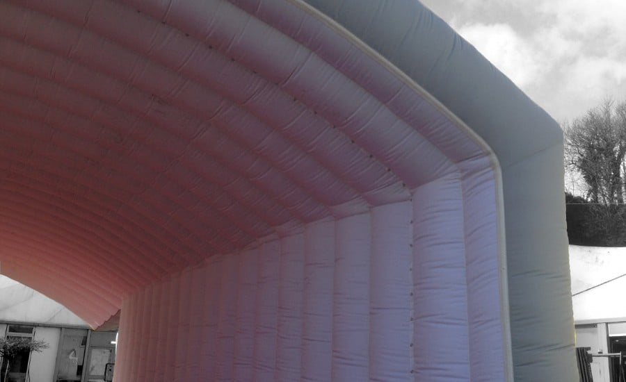 Inflatable fabric tunnel