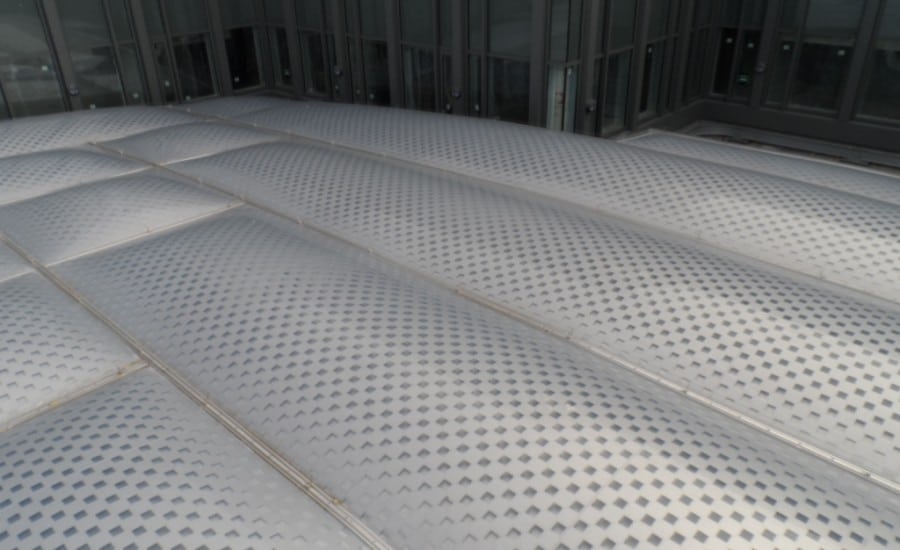 Fabric roof over hospital courtyard