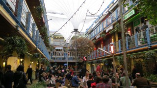 Kingly Court Fabric Structure at Christmas