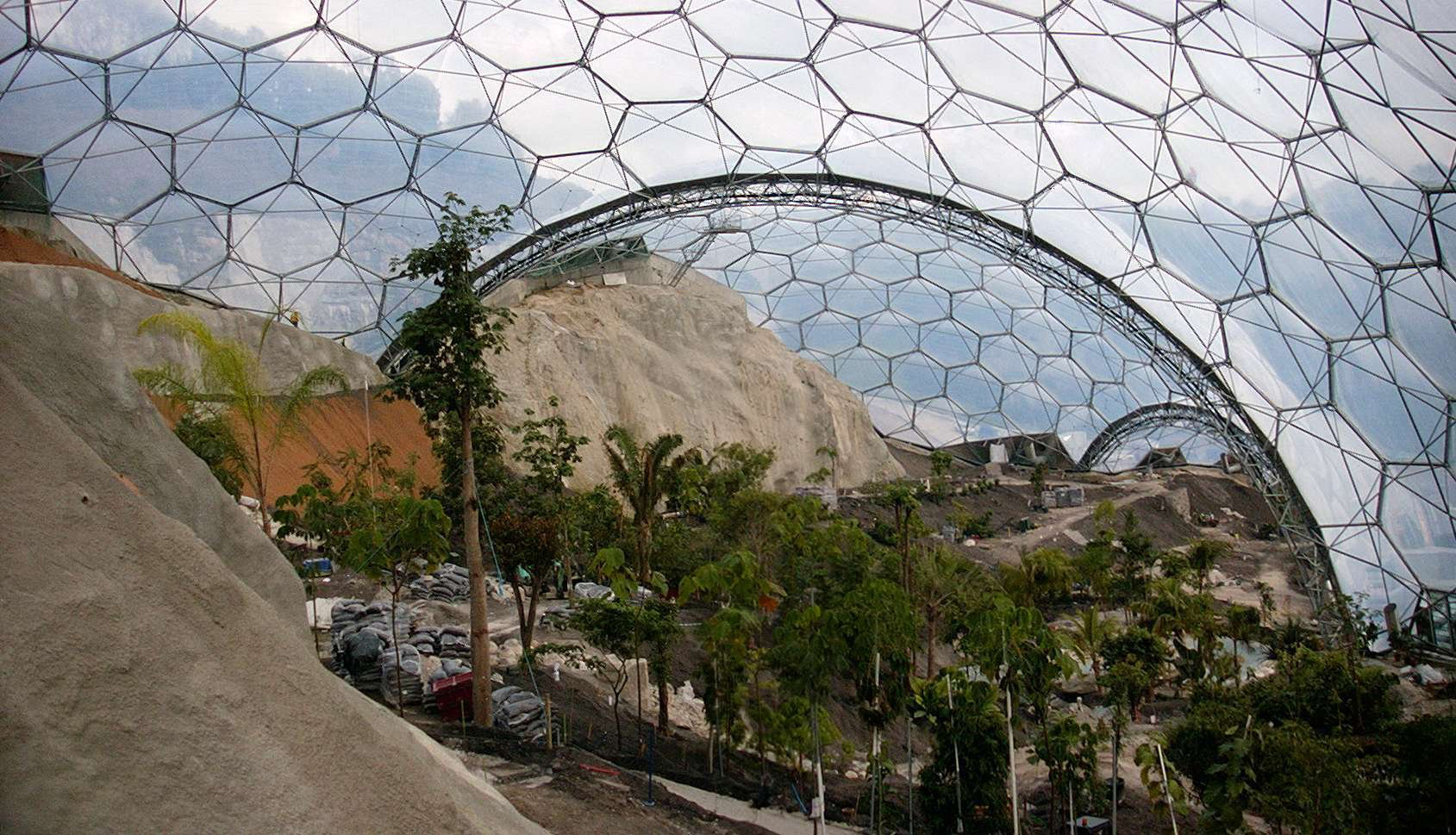 ETFE cushions used at the Eden project